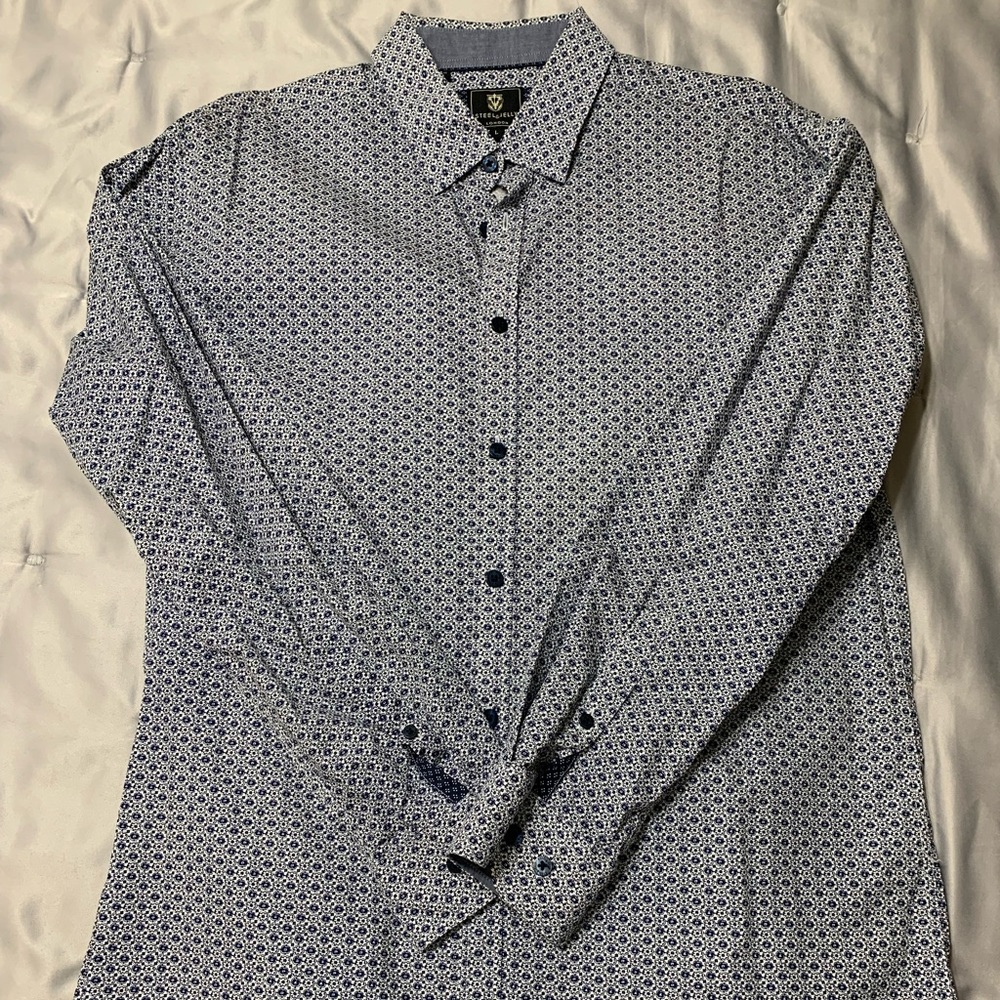 Floral button down - Picture 5 of 6